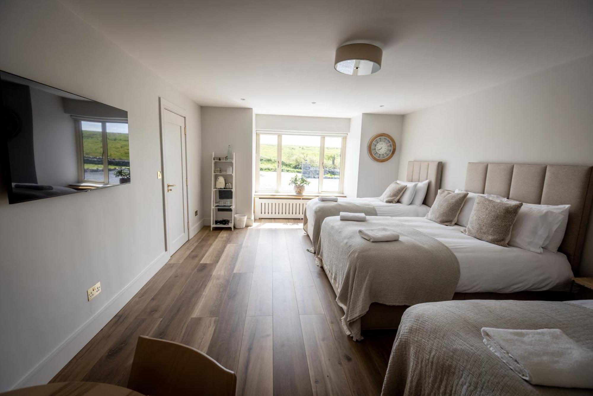 Coastal View House Hotel Дулин Екстериор снимка