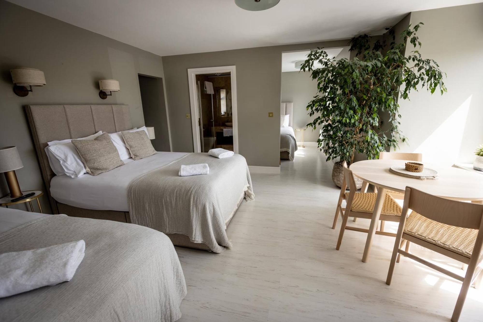 Coastal View House Hotel Дулин Екстериор снимка